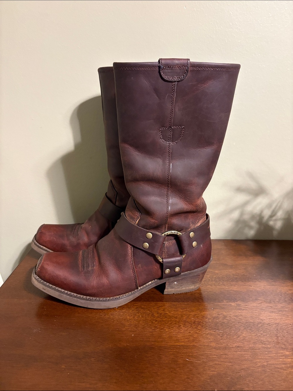 Ariat Vintage Women's Brown Leather Motorcycle Harness Boots - Size 6.5B - Picture 3 of 7